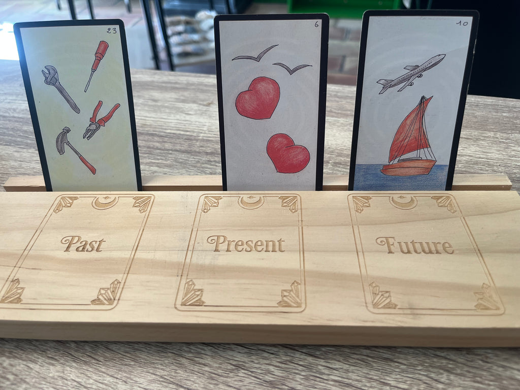 Support en bois cartes tarots et oracles