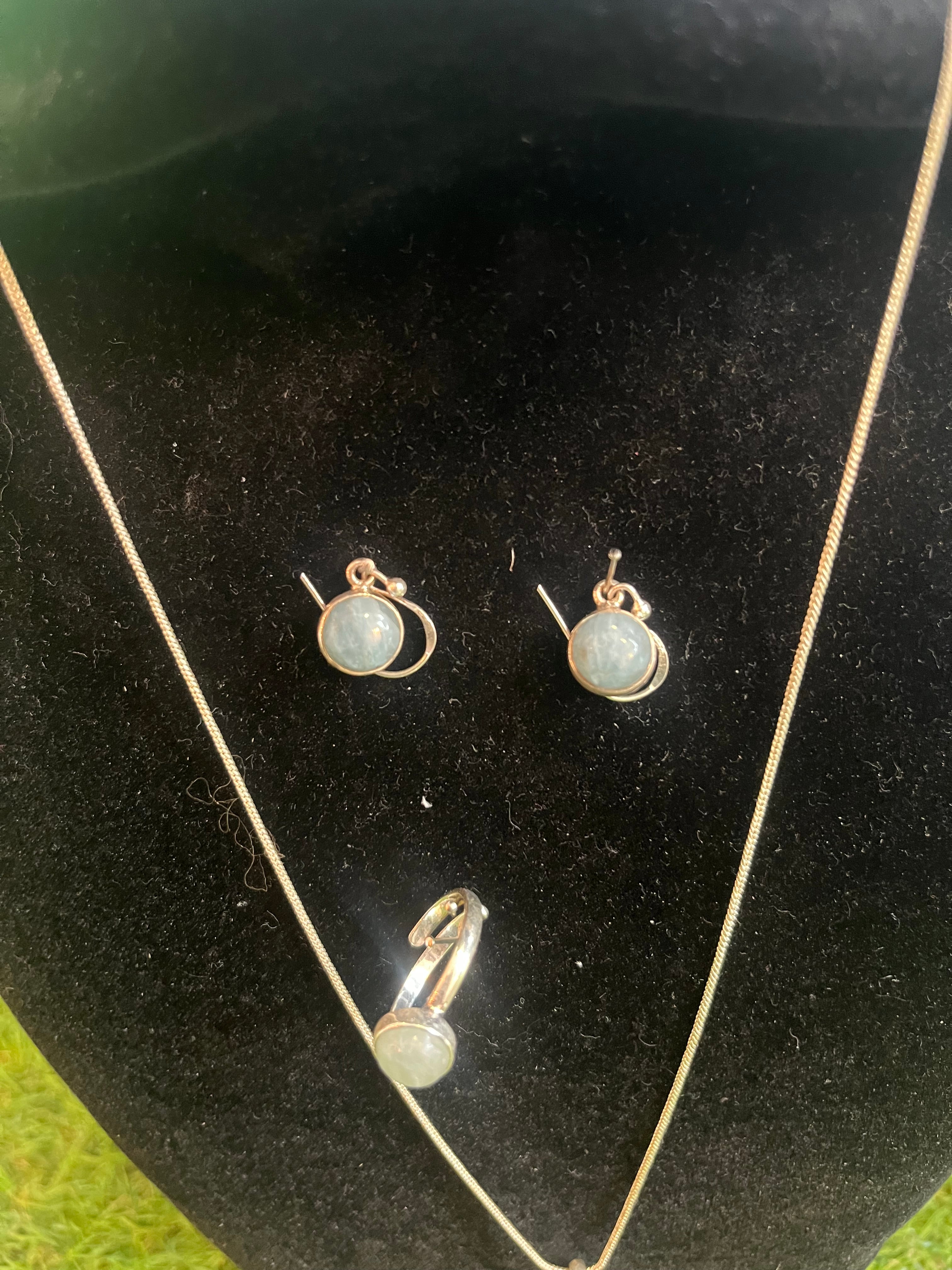 Schmuckset aus Aquamarin in AA-Qualität